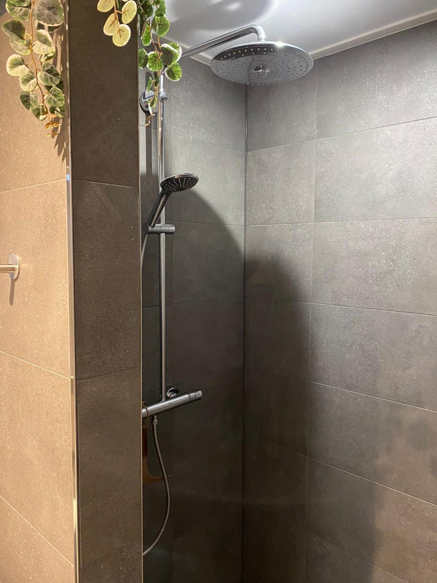 B&B Het Nijenhuis Diffelen エクステリア 写真